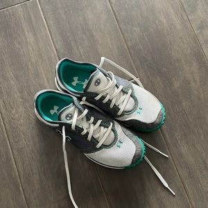 Women’s Under Armour shoes